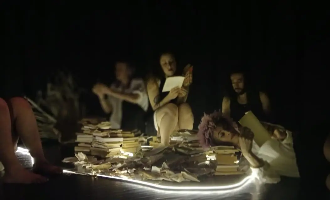 Imagen de obra performática